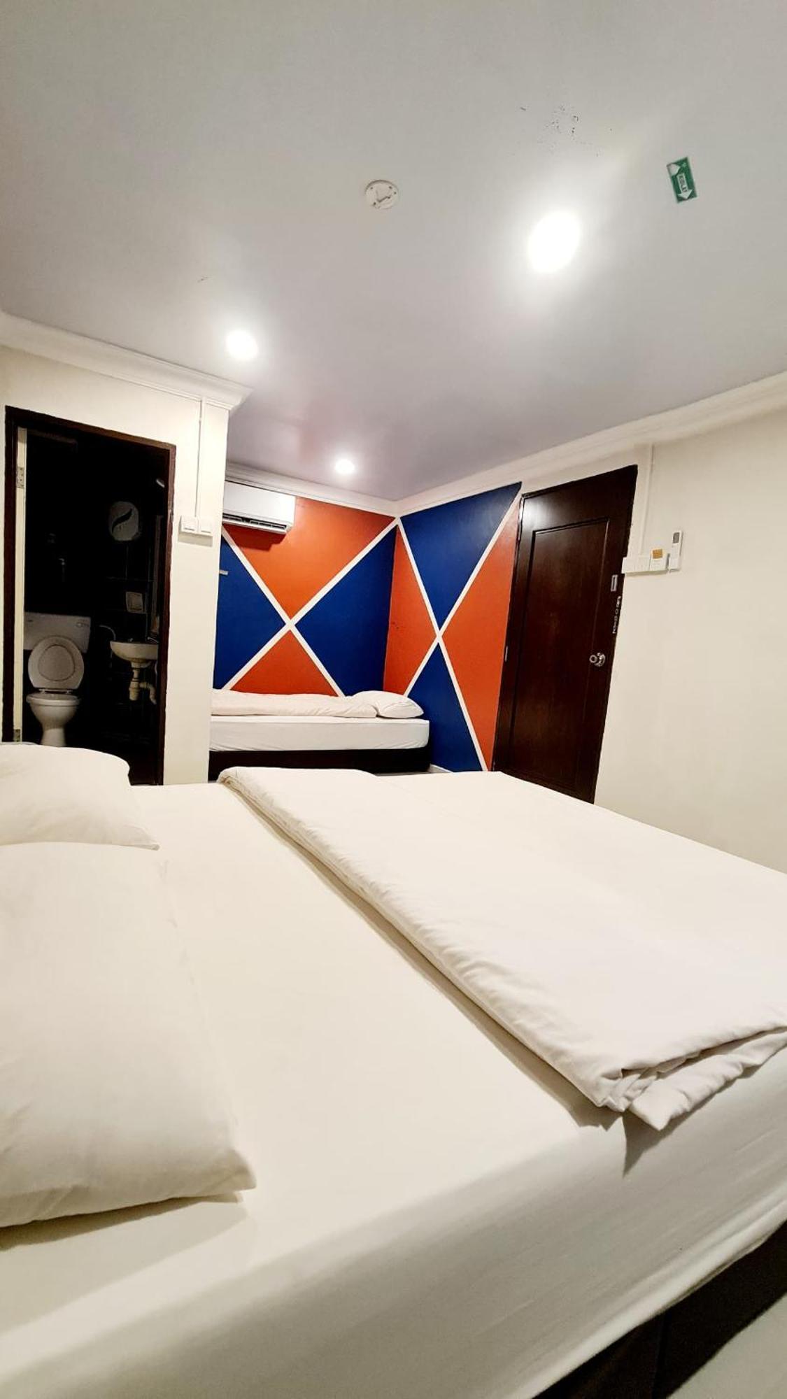 Pine Lodge By Evr Previously Yss Indrawasih Perai Ngoại thất bức ảnh