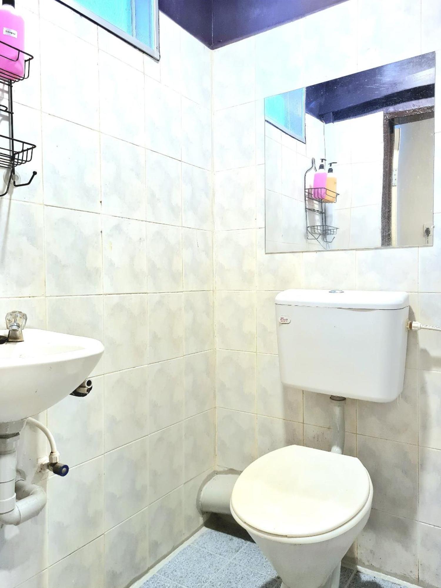 Pine Lodge By Evr Previously Yss Indrawasih Perai Ngoại thất bức ảnh