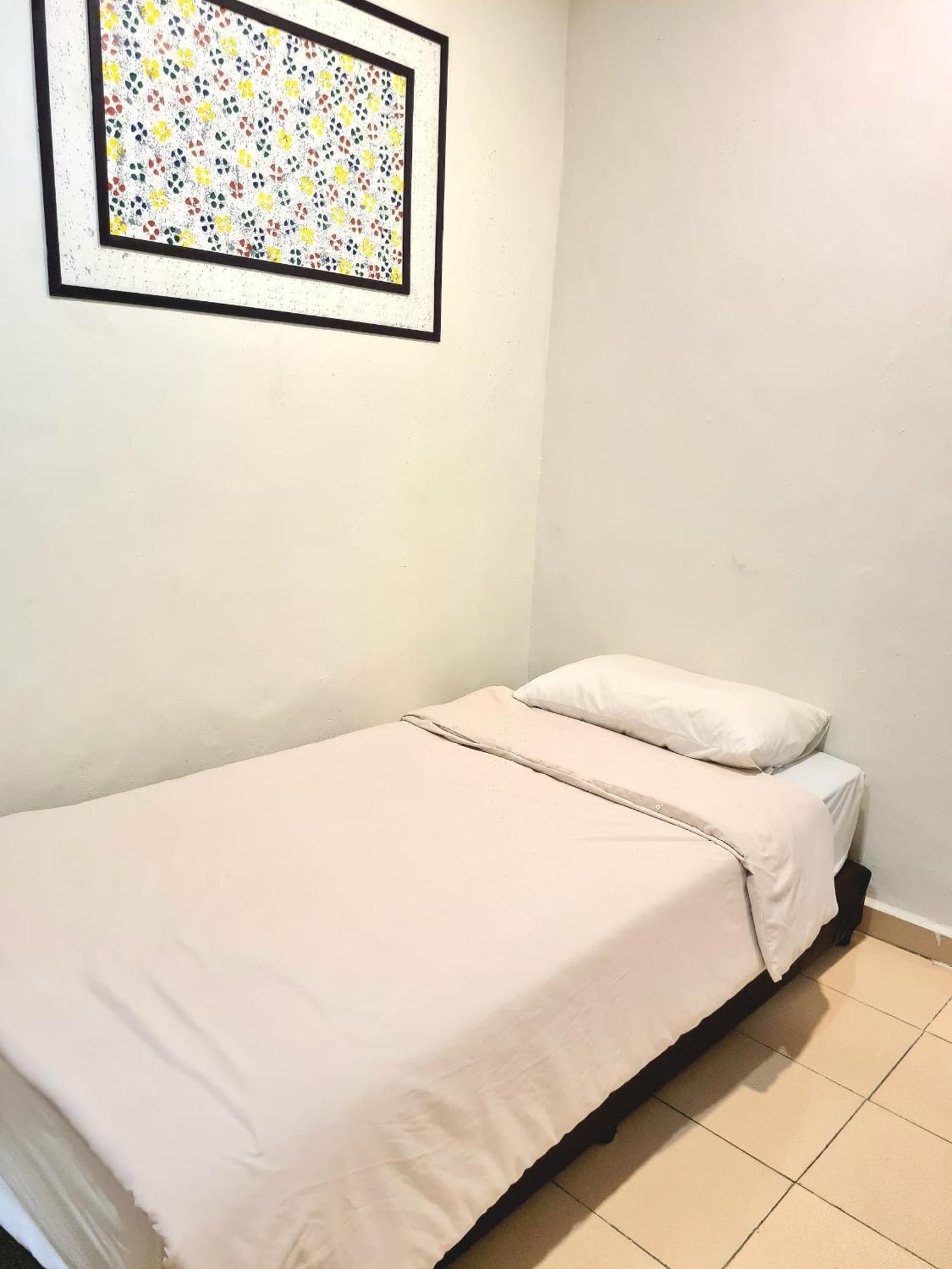 Pine Lodge By Evr Previously Yss Indrawasih Perai Ngoại thất bức ảnh