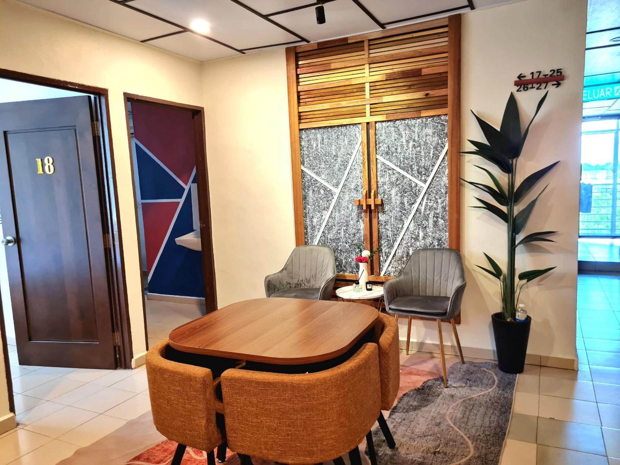 Pine Lodge By Evr Previously Yss Indrawasih Perai Ngoại thất bức ảnh