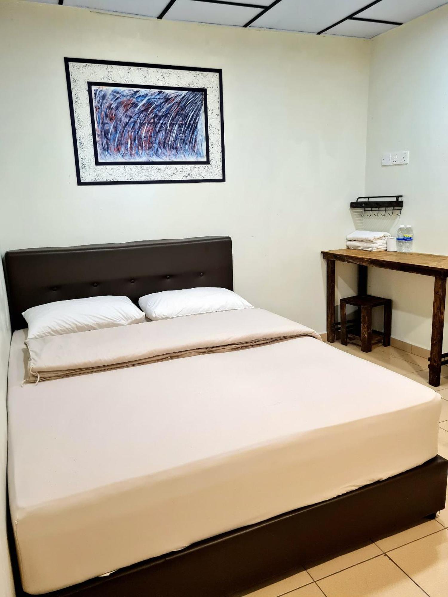 Pine Lodge By Evr Previously Yss Indrawasih Perai Ngoại thất bức ảnh