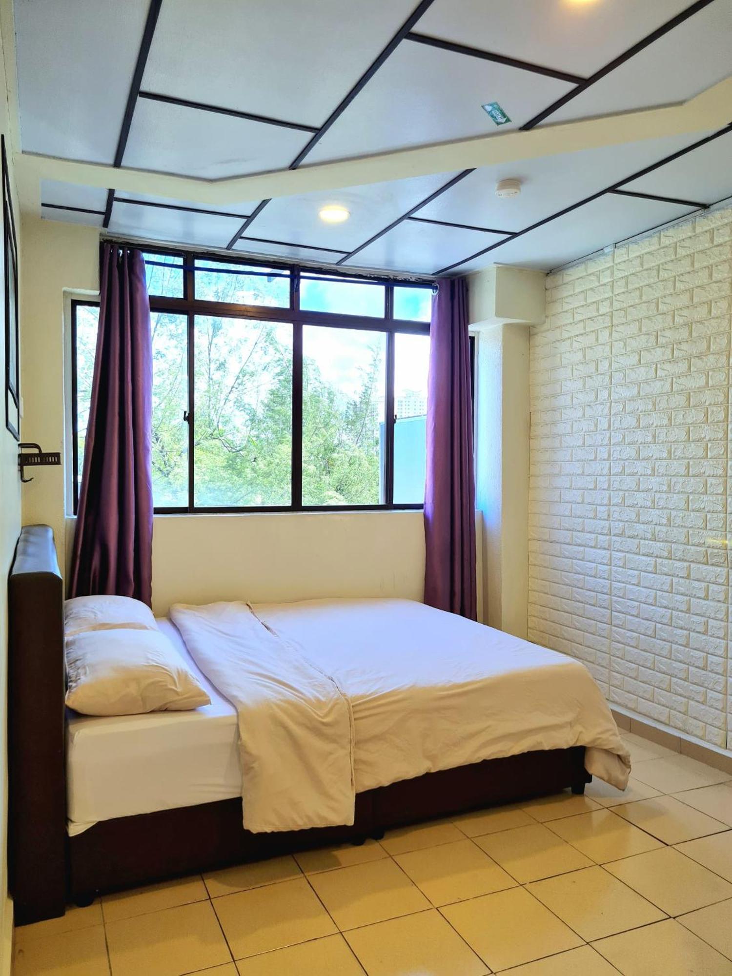 Pine Lodge By Evr Previously Yss Indrawasih Perai Ngoại thất bức ảnh